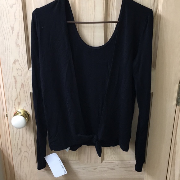 Fabletics Black Open Back Top - Picture 3 of 6